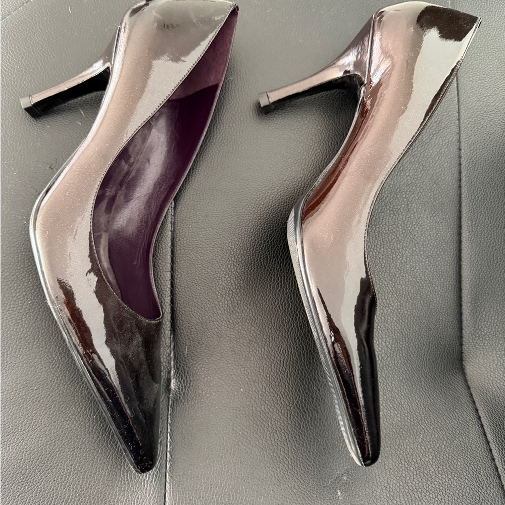 Ann Taylor Patent Black Heels, Size 10 - Picture 4 of 6